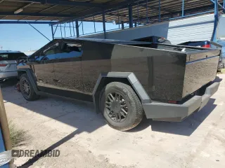 2024 Tesla Cybertruck Cyberbeast z VIN 7G2CEHEE0RA030822, wystawiony jako Copart lot #57177875 z przebiegiem 14 625 mil mil oraz Szkody całkowita. Historia ofert i sprzedaży dostępna na DreamBid. Obrazek 2.