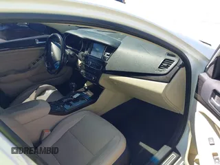 2016 Kia Cadenza Premium z VIN KNALN4D75G5221164, wystawiony jako IAAI lot #42253125 z przebiegiem 200 071 mil mil oraz . Historia ofert i sprzedaży dostępna na DreamBid. Obrazek 5.