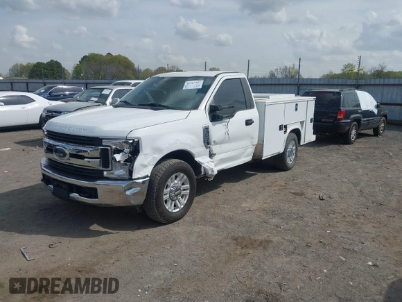 2019 Ford F-350 with VIN 1FDBF3A67KEG49808, listed as a IAAI auction lot 41907987 with 56,677 mi miles and . Bid and sale history available at DreamBid. Image 17.