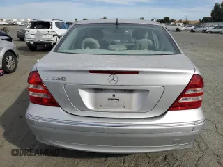 2005 Mercedes-Benz C 320 with VIN WDBRF64J75F581799, listed as a Copart auction lot 75458214 with 136,432 mi miles and Clean Title. Bid and sale history available at DreamBid. Image 6.