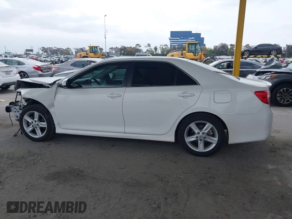 2012 Toyota Camry L with VIN 4T1BF1FK4CU191355, listed as a IAAI auction lot 42043091 with 139,629 mi miles. Bid and sale history available at carsss.com. Image 15.
