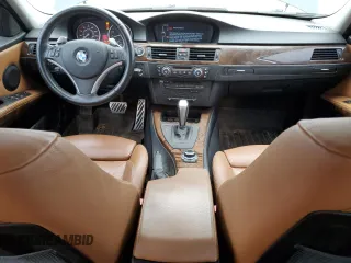 2009 BMW 3 Series 335i z VIN WBAPM73549A366759, wystawiony jako Copart lot #52532465 z przebiegiem 85 598 mil mil oraz Szkoda całkowita • Salvage title. Historia ofert i sprzedaży dostępna na DreamBid. Obrazek 8.