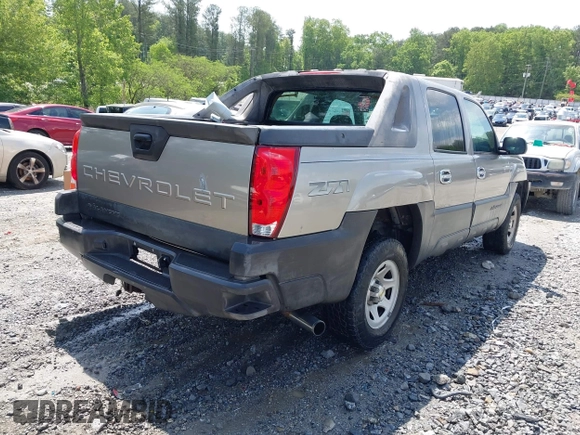 2003 Chevrolet Avalanche with VIN 3GNEC13T23G115201, listed as a IAAI auction lot 42088952 with 1 mi miles. Bid and sale history available at carsss.com. Image 4.