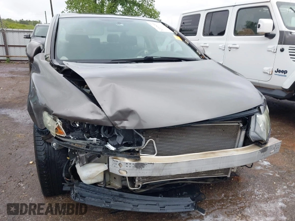 2010 Honda Civic LX-S z VIN 19XFA1F60AE070633, wystawiony jako IAAI lot #42205266 z przebiegiem 217 467 mil mil oraz . Historia ofert i sprzedaży dostępna na DreamBid. Obrazek 13.