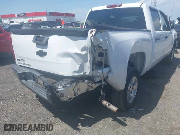 2009 Chevrolet Silverado 1500 LT with VIN 3GCEC23039G118833, listed as a IAAI auction lot 42018681 with 212,044 mi miles. Bid and sale history available at carsss.com. Image 6.