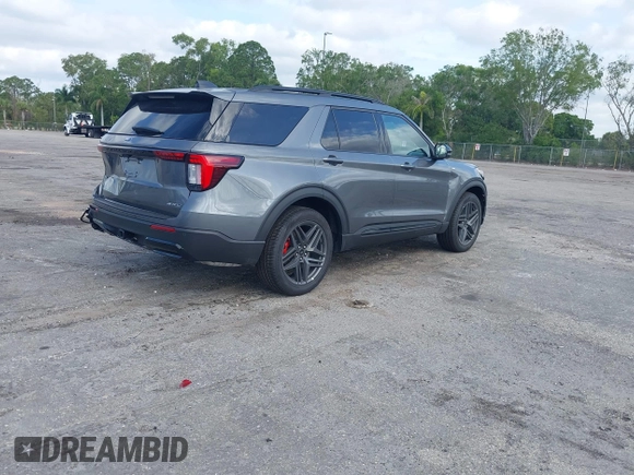 2025 Ford Explorer ST-Line with VIN 1FMUK8KH7SGB38749, listed as a IAAI auction lot 42085174 with 1,574 mi miles. Bid and sale history available at carsss.com. Image 4.
