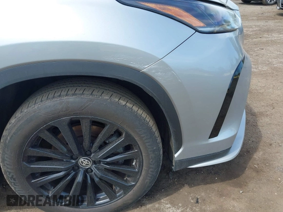 2023 Toyota Highlander L with VIN 5TDKDRBH3PS001588, listed as a IAAI auction lot 42139254 with 21,399 mi miles and . Bid and sale history available at DreamBid. Image 18.