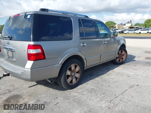2008 Ford Expedition Limited с VIN 1FMFU19588LA32347, выставлен на аукционе IAAI как лот 42222100 с пробегом 80 134 миль миль и . История ставок и продаж доступна на DreamBid. Изображение 4.