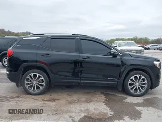 2020 GMC Terrain SLT with VIN 3GKALVEX1LL300155, listed as a IAAI auction lot 41886503 with 121,771 mi miles. Bid and sale history available at carsss.com. Image 13.