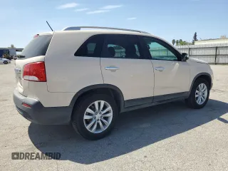2011 Kia Sorento LX with VIN 5XYKT4A22BG074279, listed as a Copart auction lot 51835035 with 153,581 mi miles and Clean Title. Bid and sale history available at DreamBid. Image 3.