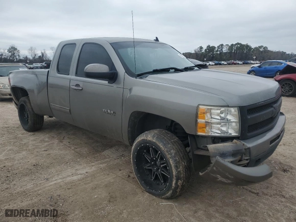 2009 Chevrolet Silverado 1500 LTZ with VIN 1GCEK39J09Z266429, listed as a Copart auction lot 45602525 with 163,931 mi miles and Salvage Title. Bid and sale history available at carsss.com. Image 4.