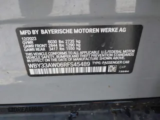 2024 BMW i4 M50 z VIN WBY33AW06RFS45489, wystawiony jako IAAI lot #41981614 z przebiegiem 35 713 mil mil oraz . Historia ofert i sprzedaży dostępna na DreamBid. Obrazek 9.