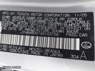 2006 Lexus ES 330 with VIN JTHBA30G165163156, listed as a IAAI auction lot 42104066 with 205,480 mi miles. Bid and sale history available at carsss.com. Image 9.