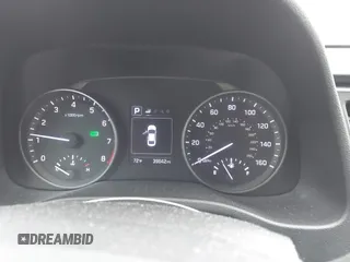 2018 Hyundai Elantra SEL z VIN KMHD84LF2JU492179, wystawiony jako IAAI lot #41883084 z przebiegiem 39 642 mil mil oraz . Historia ofert i sprzedaży dostępna na DreamBid. Obrazek 7.