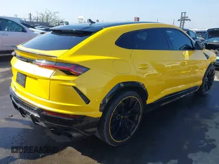 2022 Lamborghini Urus z VIN ZPBUA1ZL7NLA19290, wystawiony jako IAAI lot #41633013 z przebiegiem 17 566 mil mil oraz . Historia ofert i sprzedaży dostępna na DreamBid. Obrazek 4.