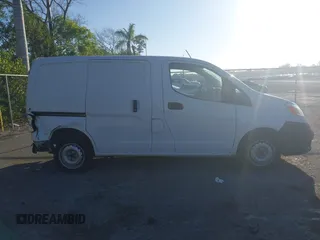 2019 Nissan NV200 S z VIN 3N6CM0KN9KK693153, wystawiony jako IAAI lot #41537744 z przebiegiem 159 477 mil mil oraz . Historia ofert i sprzedaży dostępna na DreamBid. Obrazek 14.