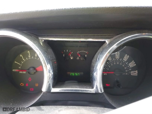 2008 Ford Mustang Deluxe with VIN 1ZVHT80N285195521, listed as a IAAI auction lot 41637280 with 175767 miles. Bid and sale history available at carsss.com. Image 7.