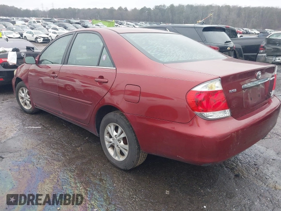 2005 Toyota Camry LE with VIN 4T1BF32K35U094619, listed as a IAAI auction lot 41340935 with 268,736 mi miles and . Bid and sale history available at DreamBid. Image 3.