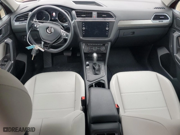 2018 Volkswagen Tiguan SEL with VIN 3VV3B7AX5JM030980, listed as a Copart auction lot 47809735 with 24,807 mi miles and Salvage Title. Bid and sale history available at carsss.com. Image 8.