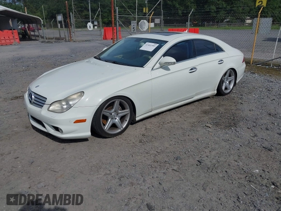 2008 Mercedes-Benz CLS 550 z VIN WDDDJ72X08A119213, wystawiony jako IAAI lot #42401989 z przebiegiem 158 158 mil mil oraz . Historia ofert i sprzedaży dostępna na DreamBid. Obrazek 2.