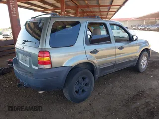 2005 Ford Escape XLT с VIN 1FMYU03125DA13534, выставлен на аукционе IAAI как лот 42699652 с пробегом 118 219 миль миль и . История ставок и продаж доступна на DreamBid. Изображение 4.