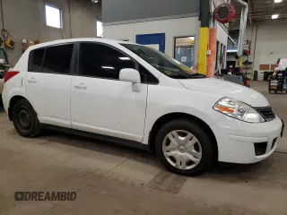 2010 Nissan Versa S z VIN 3N1BC1CP3AL359347, wystawiony jako Copart lot #59030675 z przebiegiem 237 339 mil mil oraz Szkoda całkowita • Salvage title. Historia ofert i sprzedaży dostępna na DreamBid. Obrazek 4.