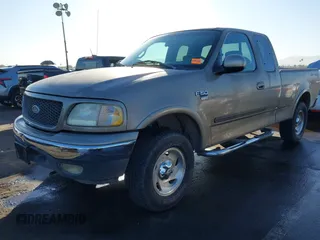 2001 Ford F-150 XL with VIN 1FTRX18L31NA75349, listed as a IAAI auction lot 40921255 with 165,872 mi miles. Bid and sale history available at carsss.com. Image 18.