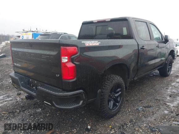 2020 Chevrolet Silverado 1500 LT Trail Boss with VIN 3GCPYFEL2LG319140, listed as a IAAI auction lot 41475510 with 111,424 mi miles. Bid and sale history available at carsss.com. Image 4.
