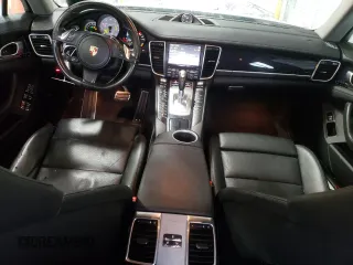 2014 Porsche Panamera S E-Hybrid with VIN WP0AD2A76EL044901, listed as a Copart auction lot 72330484 with 109,891 mi miles and Salvage title. Bid and sale history available at DreamBid. Image 8.