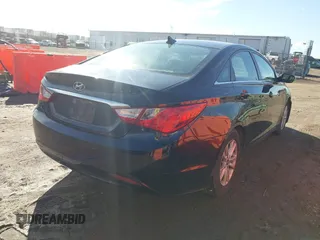2011 Hyundai Sonata GLS with VIN 5NPEB4AC9BH171075, listed as a IAAI auction lot 41707321 with 220,270 mi miles. Bid and sale history available at carsss.com. Image 4.