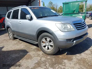 2009 Kia Borrego LX with VIN KNDJJ741185007874, listed as a IAAI auction lot 41677432 with 198,651 mi miles. Bid and sale history available at carsss.com. Image 1.