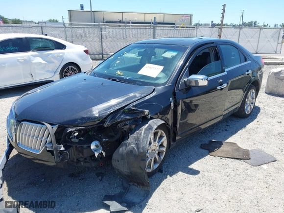 2011 Lincoln MKZ with VIN 3LNHL2GC9BR763431, listed as a IAAI auction lot 42037377 with 331,415 mi miles. Bid and sale history available at carsss.com. Image 17.