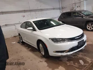 2015 Chrysler 200 Limited z VIN 1C3CCCAB3FN623960, wystawiony jako IAAI lot #42315826 z przebiegiem 114 907 mil mil oraz . Historia ofert i sprzedaży dostępna na DreamBid. Obrazek 1.