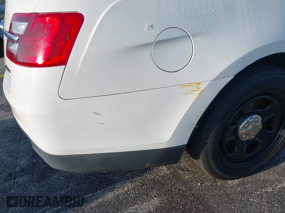 2017 Ford Police Interceptor with VIN 1FAHP2L80HG133684, listed as a IAAI auction lot 42018737 with 43,381 mi miles and . Bid and sale history available at DreamBid. Image 17.