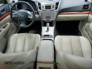 2012 Subaru Outback Limited z VIN 4S4BRBKC2C3275613, wystawiony jako Copart lot #56884865 z przebiegiem 125 348 mil mil oraz Czysty tytuł • Clean title. Historia ofert i sprzedaży dostępna na DreamBid. Obrazek 8.