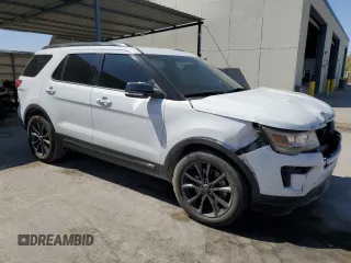 2018 Ford Explorer XLT z VIN 1FM5K7D83JGC69719, wystawiony jako Copart lot #54433405 z przebiegiem 84 581 mil mil oraz Szkoda całkowita • Salvage title. Historia ofert i sprzedaży dostępna na DreamBid. Obrazek 4.