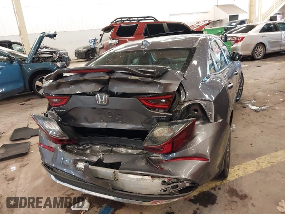 2022 Honda Insight Touring with VIN 19XZE4F96NE008687, listed as a IAAI auction lot 41653624 with 32,663 mi miles and . Bid and sale history available at DreamBid. Image 16.