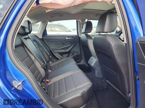 2024 Volkswagen Jetta SE with VIN 3VW7M7BU2RM024383, listed as a Copart auction lot 63048615 with 50,106 mi miles and Clean title. Bid and sale history available at DreamBid. Image 10.