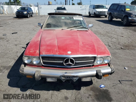 1985 Mercedes-Benz SL with VIN WDBBA45C9FA017476, listed as a Copart auction lot 74177774 with 135,805 mi miles and Salvage title. Bid and sale history available at DreamBid. Image 5.
