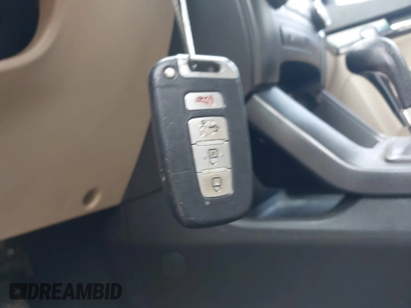 2011 Kia Sorento EX with VIN 5XYKU3A14BG015703, listed as a IAAI auction lot 42607024 with 176,491 mi miles and . Bid and sale history available at DreamBid. Image 11.