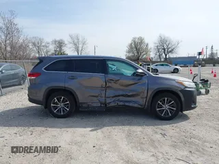 2018 Toyota Highlander SE with VIN 5TDJZRFH8JS530792, listed as a IAAI auction lot 42054634 with 272,748 mi miles and . Bid and sale history available at DreamBid. Image 13.