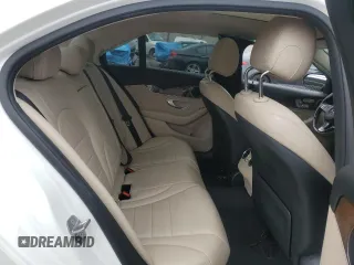 2018 Mercedes-Benz C 300 с VIN 55SWF4KB5JU258448, выставлен на аукционе Copart как лот 48112725 с пробегом 72 610 миль миль и Списание • Salvage title. История ставок и продаж доступна на DreamBid. Изображение 10.
