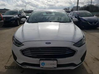 2019 Ford Fusion Hybrid SE with VIN 3FA6P0LU6KR225603, listed as a Copart auction lot 37621353 with 70,279 mi miles. Bid and sale history available at carsss.com. Image 5.