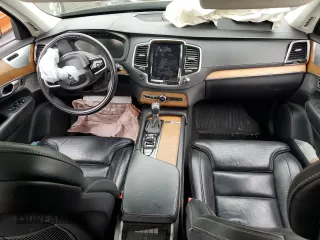 2018 Volvo XC90 Inscription with VIN YV4A22PL8J1193629, listed as a Copart auction lot 56762615 with 11,490 mi miles and Salvage title. Bid and sale history available at DreamBid. Image 8.