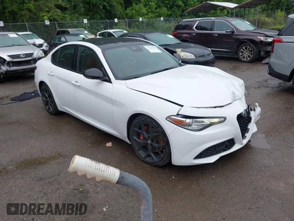 2021 Alfa Romeo Giulia Ti Sport with VIN ZARFAMBN9M7640461, listed as a IAAI auction lot 42329442 with 43,266 mi miles and . Bid and sale history available at DreamBid. Image 1.