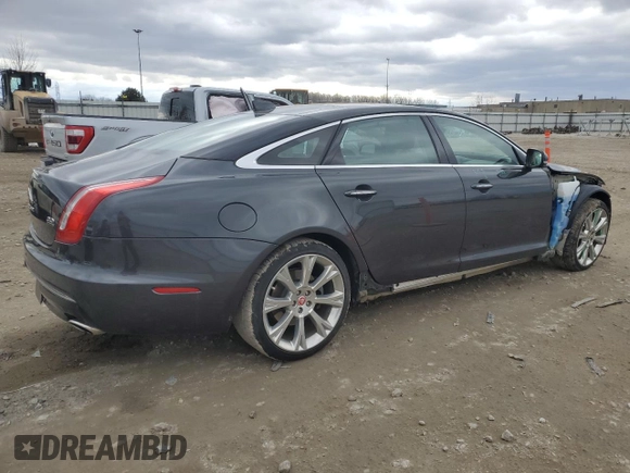 2018 Jaguar XJ Portfolio with VIN SAJWJ2GD9J8W15744, listed as a Copart auction lot 46645935 with 54,185 mi miles and Clean Title. Bid and sale history available at DreamBid. Image 3.