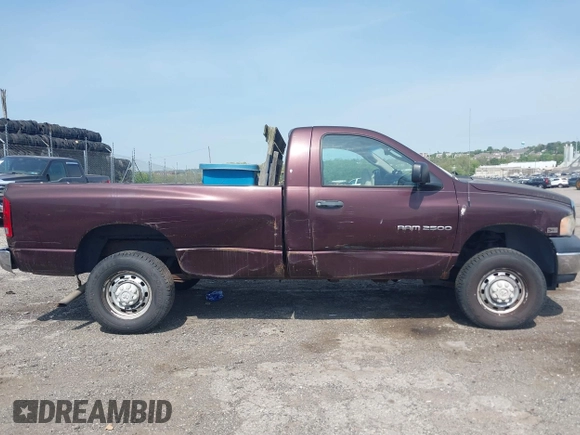 2005 Dodge 2500 ST with VIN 3D7KS26D25G833235, listed as a IAAI auction lot 42170077 with 164,000 mi miles. Bid and sale history available at carsss.com. Image 12.