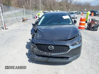 2021 Mazda CX-30 Select with VIN 3MVDMBBL5MM224326, listed as a IAAI auction lot 41821723 with 1 mi miles. Bid and sale history available at carsss.com. Image 12.