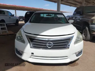 2015 Nissan Altima 2.5 S with VIN 1N4AL3APXFN333090, listed as a IAAI auction lot 41940837 with 173,319 mi miles. Bid and sale history available at carsss.com. Image 6.