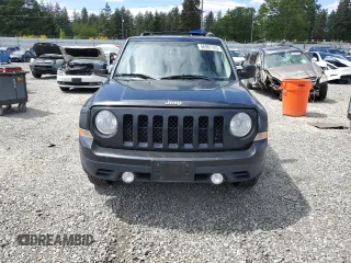 2014 Jeep Patriot High Altitude z VIN 1C4NJPFA3ED927621, wystawiony jako Copart lot #56901125 z przebiegiem 89 031 mil mil oraz Szkoda całkowita • Salvage title. Historia ofert i sprzedaży dostępna na DreamBid. Obrazek 5.